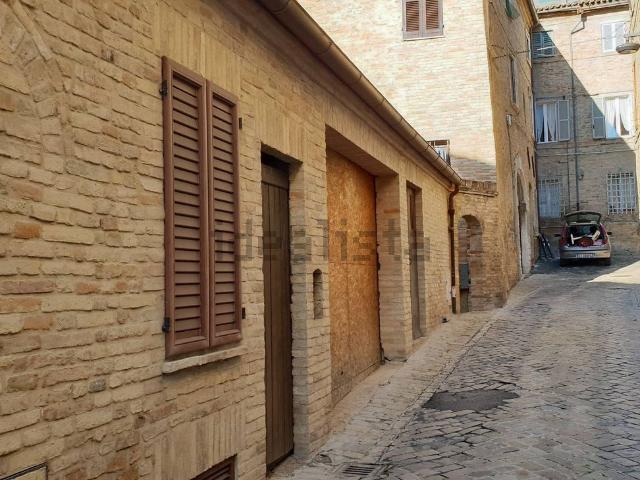 Casa in vendita a Marche, Macerata