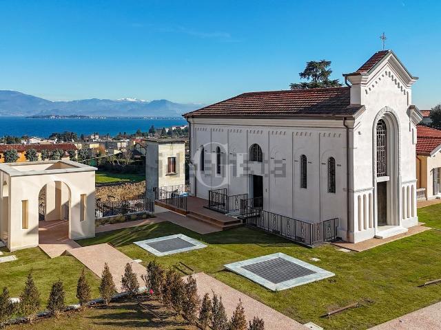 Casa in vendita a Desenzano Del Garda, Brescia
