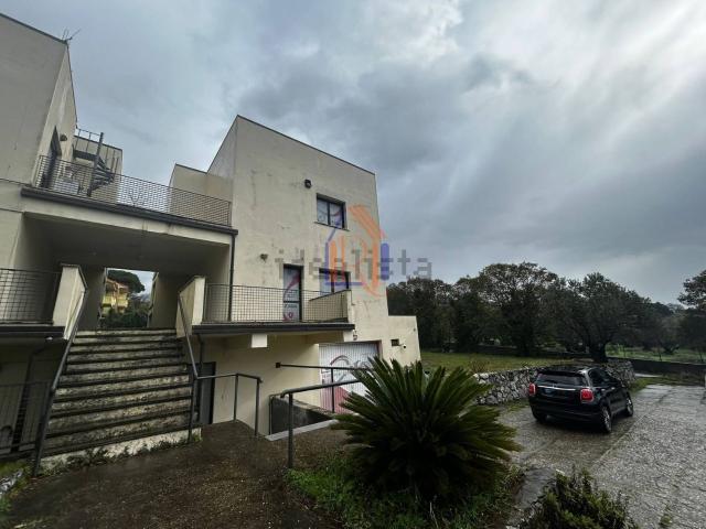 Casa in vendita a Calabria, Catanzaro