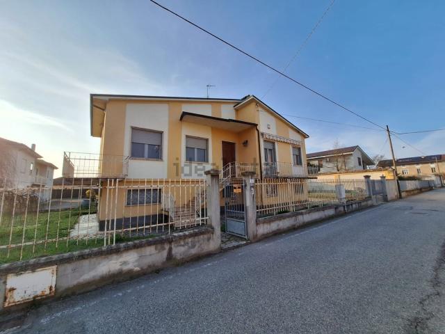 Casa in vendita a Piemonte, Alessandria