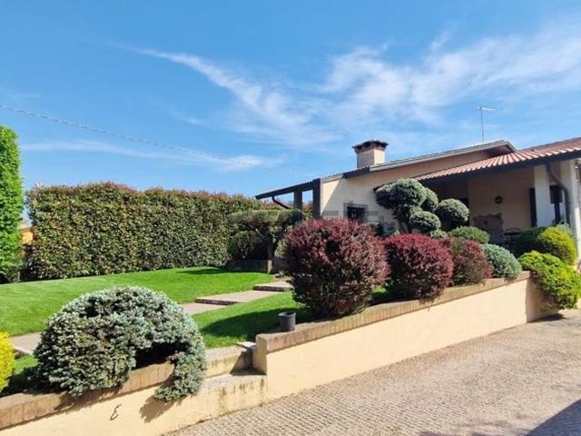 Casa in vendita a Tezze Sul Brenta, Veneto