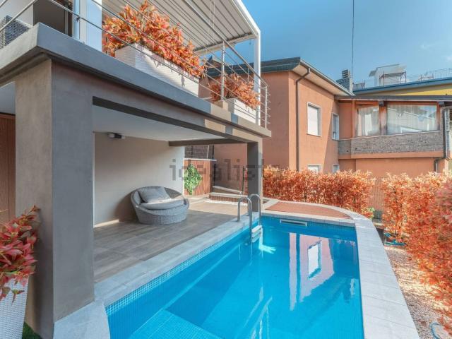 Casa in vendita a Almenno San Salvatore, Lombardia