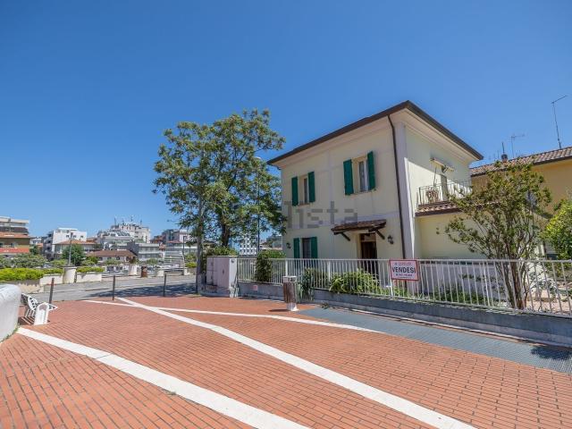 Casa in vendita a Cattolica, Reggio Emilia