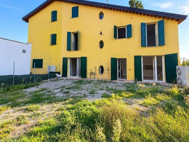 Casa in vendita a Unione Comuni Modenesi Area Nord, Cavezzo