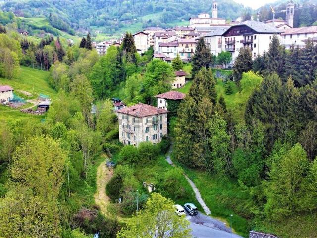 Casa in vendita a Comunità Montana della Valle Brembana, Serina
