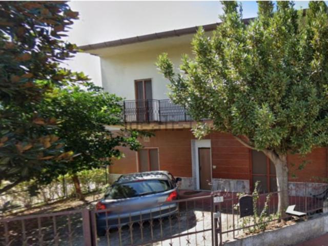 Casa in vendita a San Salvatore Telesino, Campania