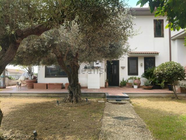 Casa in vendita a Nizzeti, Aci Catena