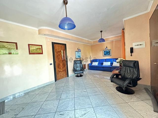 Casa in vendita a Locate Triulzi, Lombardia