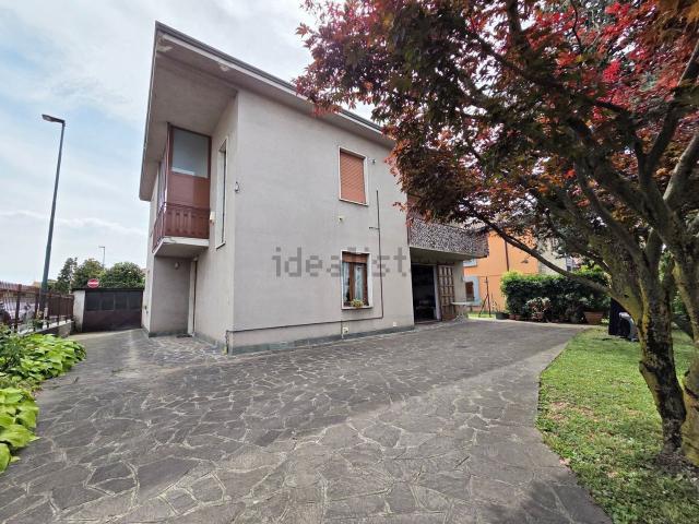 Casa in vendita a Rosciate, Scanzorosciate