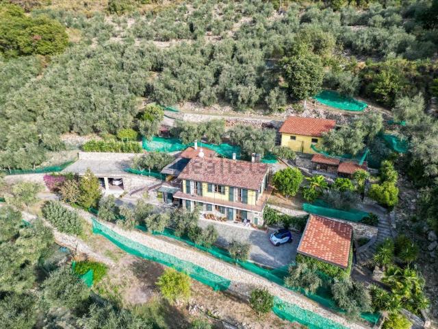 Casa in vendita a Borgata Barnato, Pontedassio