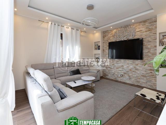 Casa in vendita a Brembate, Lombardia