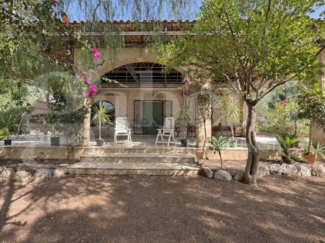 Casa in vendita a Sperlinga, Chiaramonte Gulfi