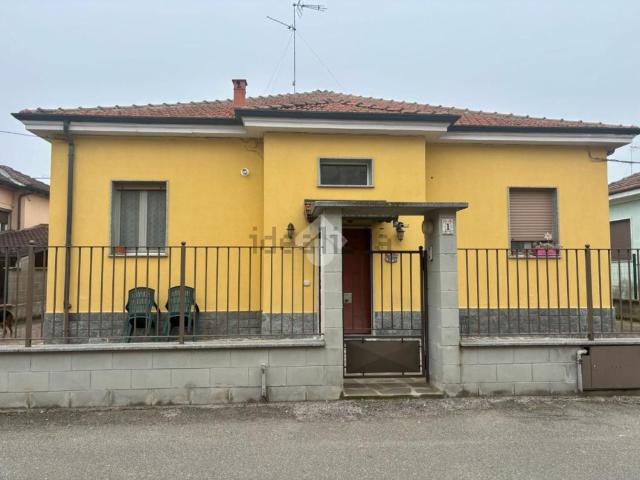 Casa in vendita a Valle Salimbene, Lombardia
