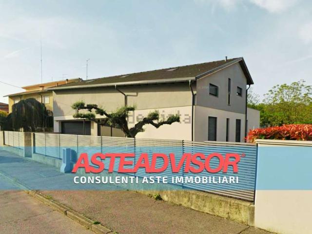Casa in vendita a Lonigo, Vicenza
