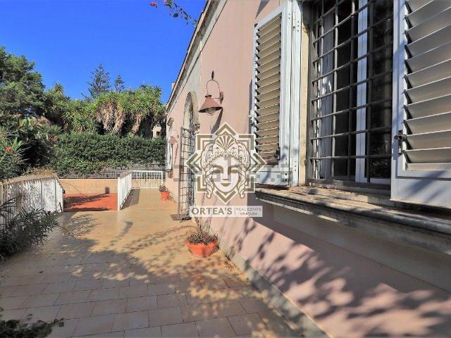 Casa in vendita a Neapolis, Siracusa