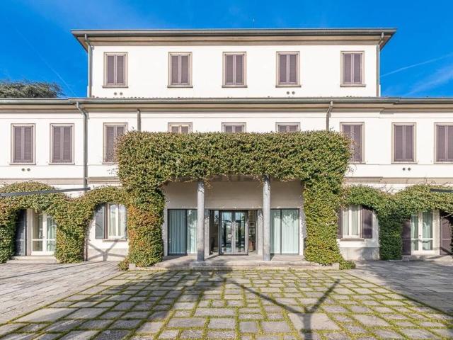 Casa in vendita a Figino Serenza, Lombardia
