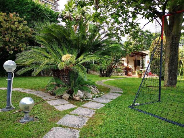 Casa in vendita a Salerno, Campania