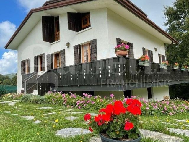 Casa in vendita a Solagna, Veneto