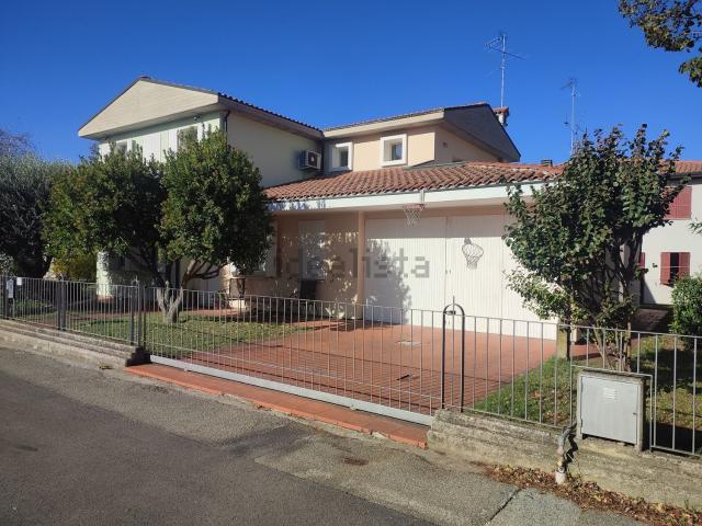 Casa in vendita a Unione dei comuni della Bassa Romagna, Fusignano