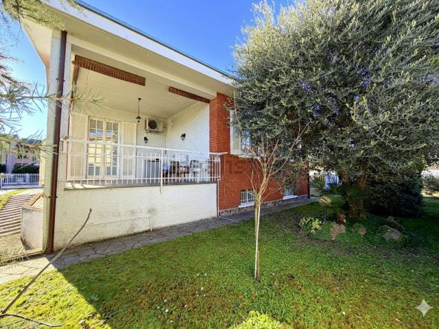 Casa in vendita a Inveruno, Milano