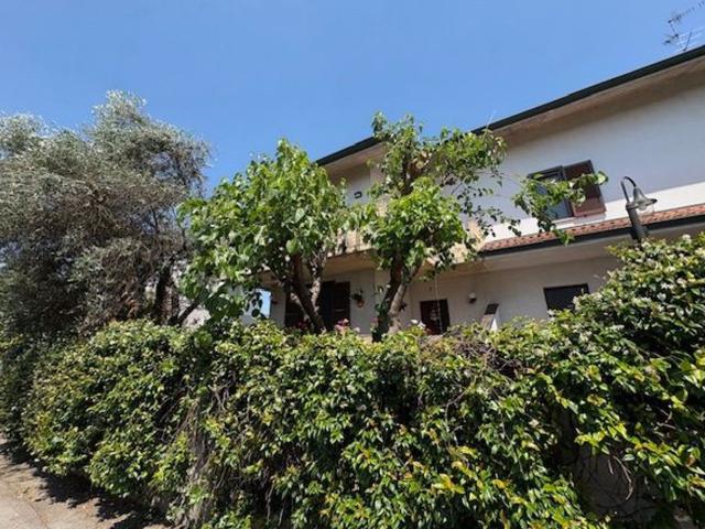 Casa in vendita a Gorgonzola, Lombardia