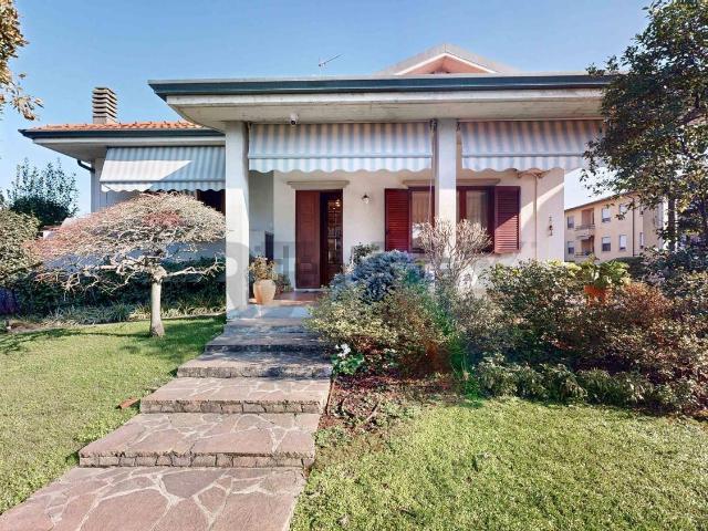 Casa in vendita a Bellinzago Lombardo, Lombardia