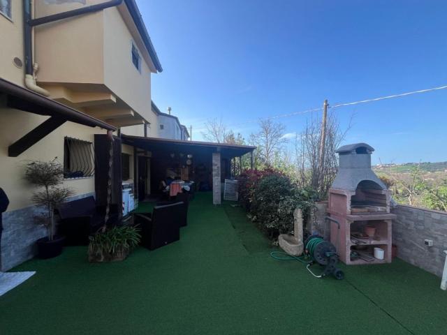 Casa in vendita a Marche, Ancona