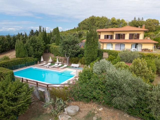 Casa in vendita a Rosignano Marittimo, Toscana