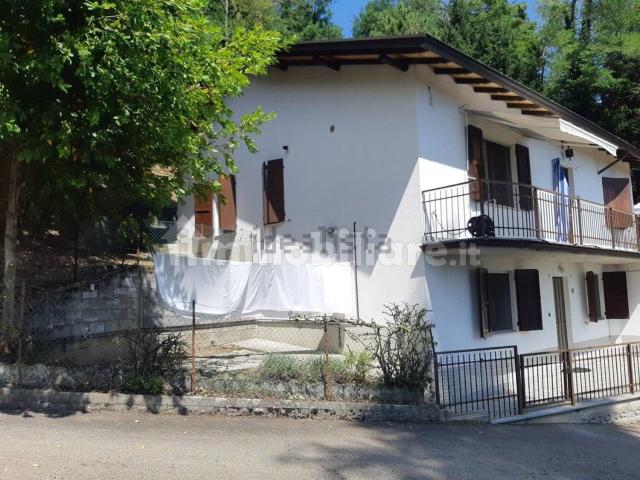 Casa in vendita a Neviano Degli Arduini, Reggio Emilia