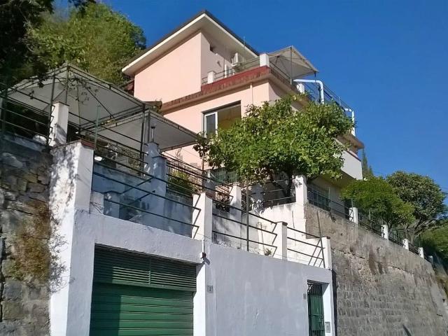 Casa in vendita a Suseneo, San Remo