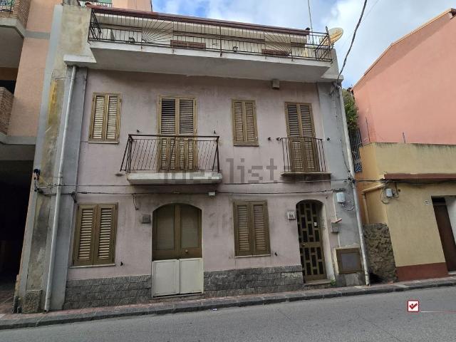 Casa in vendita a Scaletta Zanclea, Sicilia