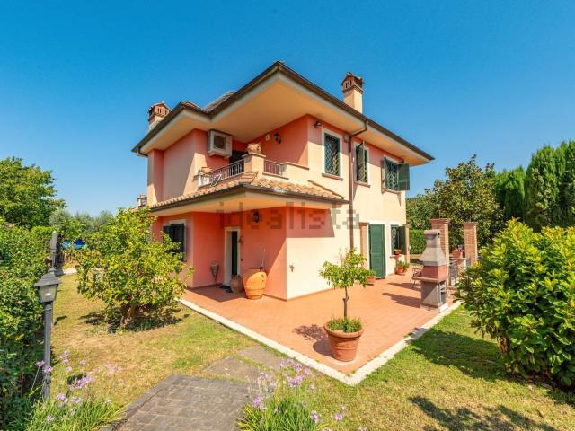 Casa in vendita a Grottaferrata, Roma Capitale