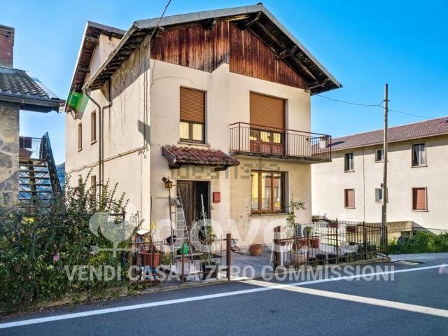 Casa in vendita a Esino Lario, Lombardia