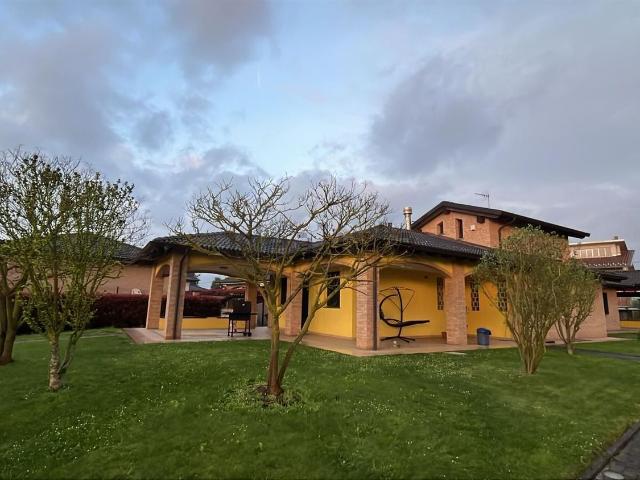 Casa in vendita a Piemonte, Alessandria