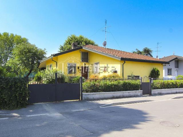 Casa in vendita a Pantigliate, Lombardia