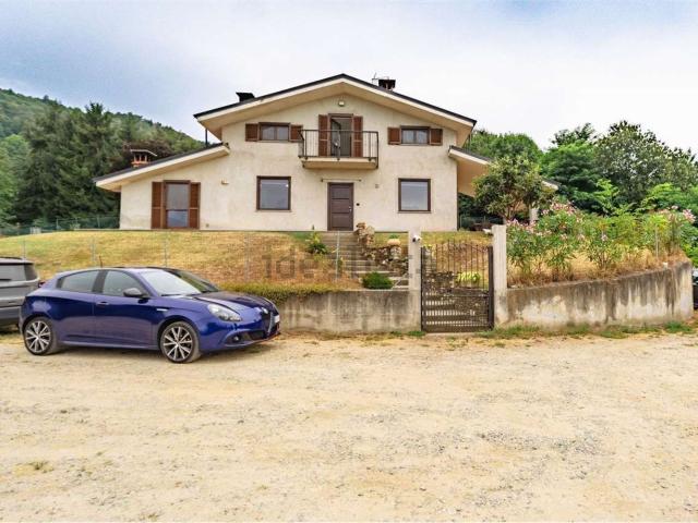 Casa in vendita a Bagnolo Piemonte, Cuneo
