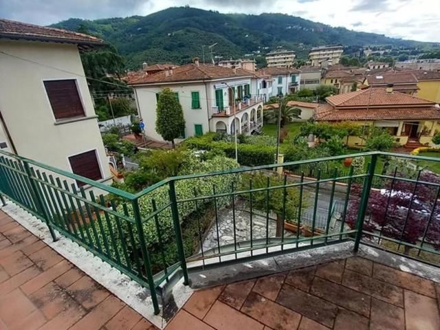 Casa in vendita a Collecchio, Uzzano E Castello