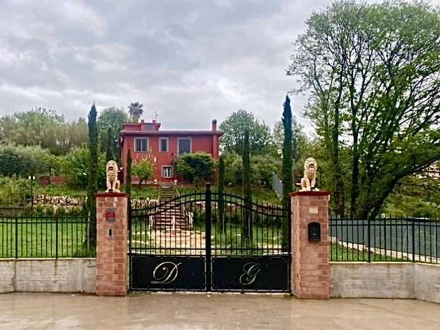 Casa in vendita a Velletri, Roma Capitale