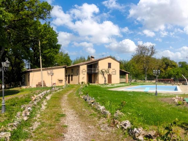 Casa in vendita a Marche, Pesaro E Urbino