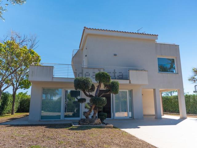 Casa in vendita a Villaggio Elios, Siracusa