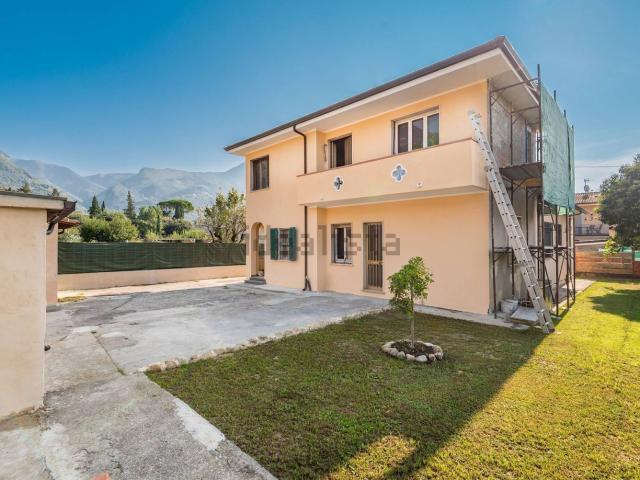 Casa in vendita a Greppolungo, Camaiore