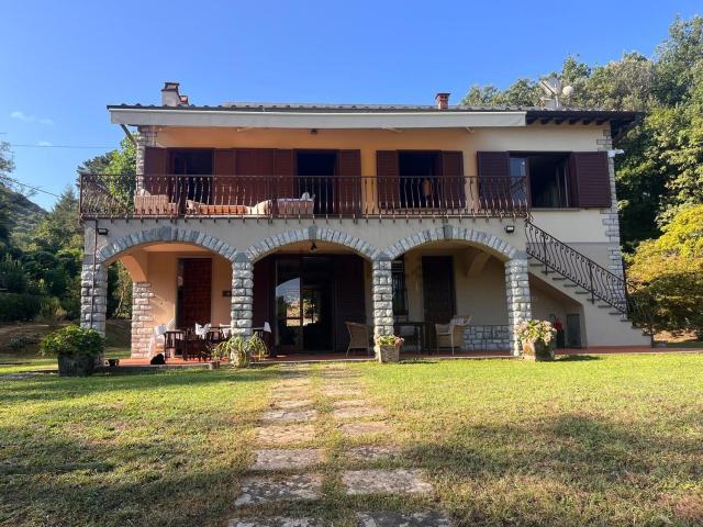 Casa in vendita a Bagni Di Lucca Ponte, Toscana