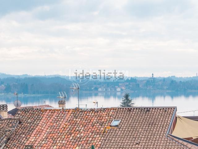 Casa in vendita a Pusiano, Lombardia