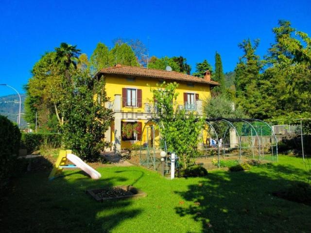 Casa in vendita a Alzano Lombardo, Lombardia