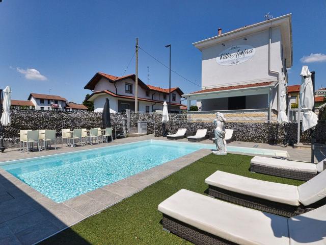 Casa in vendita a Limbiate, Lombardia