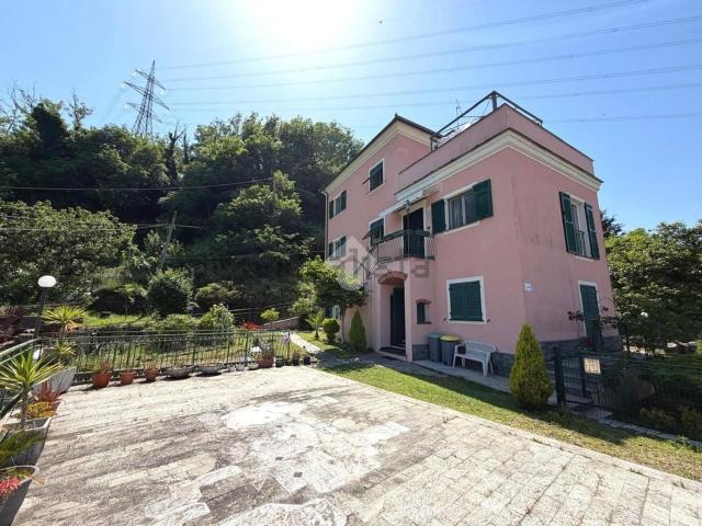 Casa in vendita a Serra Riccò, Liguria