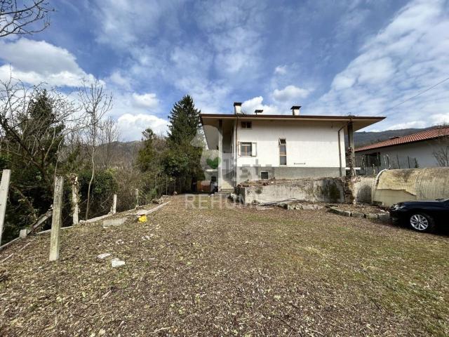 Casa in vendita a Tarcento, Friuli-Venezia Giulia