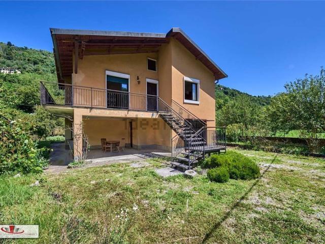 Casa in vendita a Como