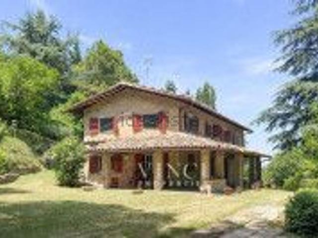 Casa in vendita a Maciolla, Urbino