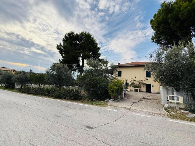 Casa in vendita a Moscufo, Pescara